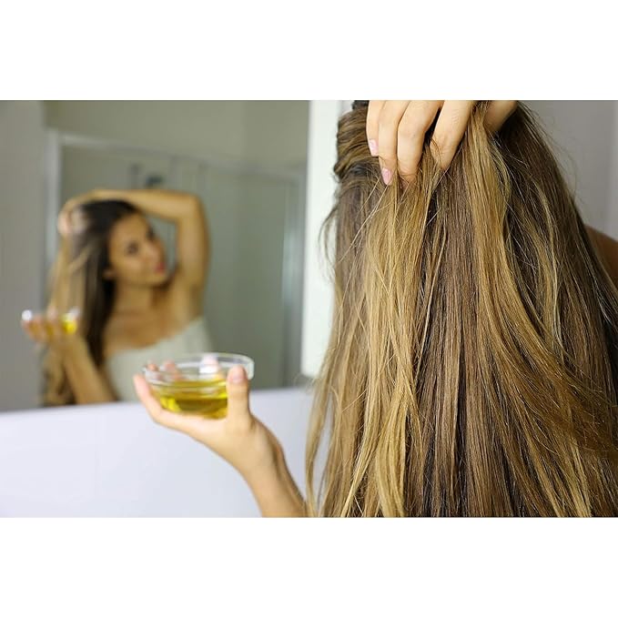Black Castor Oil of Jamaica - 32 oz - Pure, Unrefined, Cold Pressed, Smoky scent, Non-GMO, Free of any Chemicals, Fillers, & Additives - Virgin Oil for Skin, Hair, Nails, Body, Arms, Legs & More